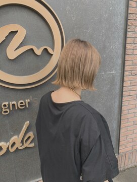 モードファクター デザイナーズサロン(mode Factor designer's salon) ボブ×外ハネ王道スタイル