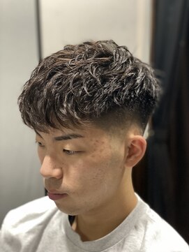 ヒロギンザ 横浜店(HIRO GINZA) フェードカットパーマスタイル