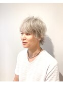 ホワイトシルバーハネ感ショート!