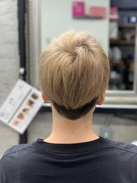 ミント(Mint) ツーブロックハイトーンカラー☆