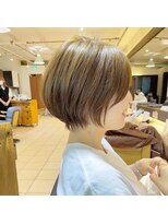 ネオリーブ モカ 川崎チネチッタ店(Neolive mocca)&nbsp;20代30代40代50代大人ショートボブ　前下がり　チェリーブラウン