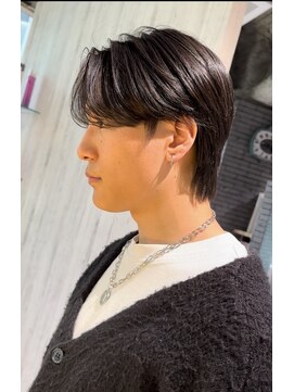 アクシー ヘアーアンドメイク(AXY HAIR&MAKE) ニュアンスマッシュスパイラルパーマショートレイヤー 刈り上げ