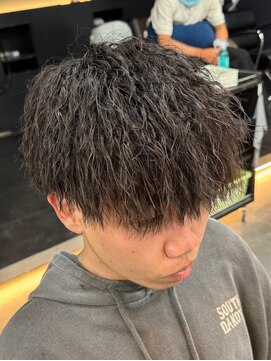 バース バイ ハピネス(BIRTH by happiness) 縦落ちツイストマッシュ