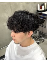 スイッチ(men's SWITCH)&nbsp;波巻きスパイラルパーマ刈り上げマッシュツーブロック