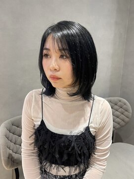 ジルバイジアン(JILL by GIEN) レイヤーカット　ブルーブラック