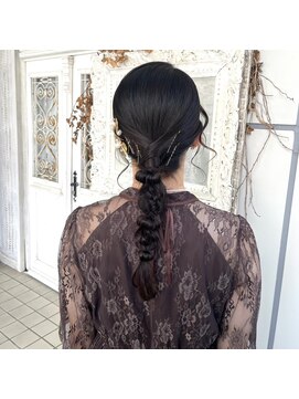 アトリエ イズム(ATELIe'R Isms...) 編み下ろしヘア