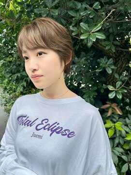 スイ(.SUI) ショート　ベージュ