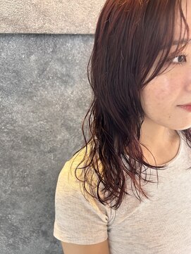 アルウ(Aru) ゆるっとミディパーマ×ボルドーカラー