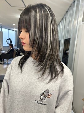 キング 梅田(K!ng) 縮毛矯正髪質改善ハイライトレイヤーカット梅田美容室エクステ