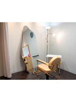 【nail total beauty sopiro内の隠れ家サロン】貸し切り空間で女性オーナーによるマンツーマン施術をご提供