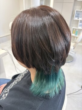 ルシエバイファブリック(Lucie by fabrique) インナーミントグリーン×艶ブラウンボブ