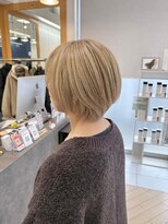 ユニ バイ マグ 長野店(Uni.by Mag)&nbsp;ブリーチ◎透明感あふれるミルクティーベージュショート