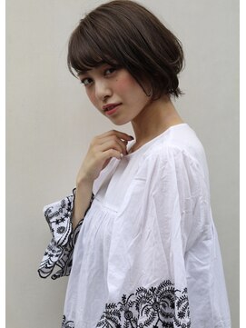 ネイヴィル(navile) ダークブラウン×ナチュラルショート