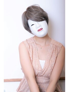 コマ(coma) 【coma中野】夏髪ハイトーンエッジショー＿アッシュカラー