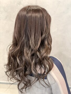 ダリア 立川 立川北口(daLia) 水面斬り