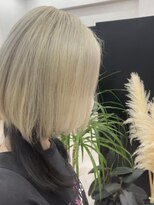 スイ(sui)&nbsp;ホワイトベージュ&ネオウルフ