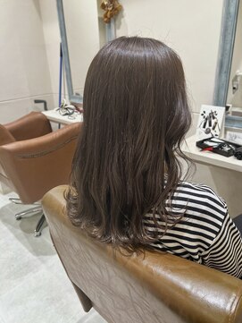 フレーム へアアンドトリートメント 天王寺北口店(FRAME) [FRAME 天王寺北口店] 艶カラー透け感グレージュ