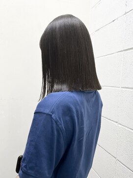 ココ 原宿(KOKO) 黒髪小顔クラゲヘアーオリーブグレーココアベージュ