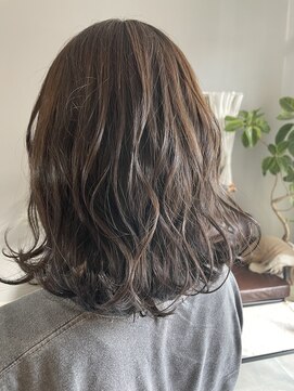 ムーンヘアー(moon hair) ミディアム