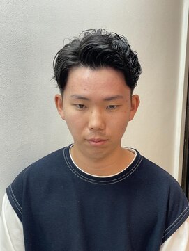 ドルクス 日本橋(Dorcus) ウェーブパーマフェードスタイル