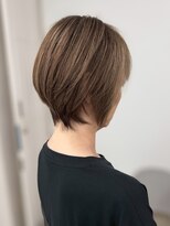 ジエクトアイロ 江坂駅前&nbsp;似合わせショートボブ/フェザーショート/細めハイライト
