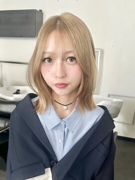 ヒビヲ 天神警固(HIBIO) 顔周りレイヤーカットダブルカラーケアブリーチレイヤーボブ