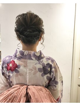 ヴァンクシー バイ ルナ(VANKCY by Luna) 【neolive plus 】首元スッキリ!抜け感あり!な浴衣アレンジ