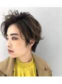ショート×アップバング