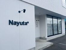 ナユタ(Nayuta)の雰囲気（白を基調としたお店です♪）