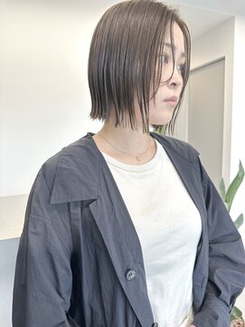 グリ(GRIS) 透明感カーキベージュ