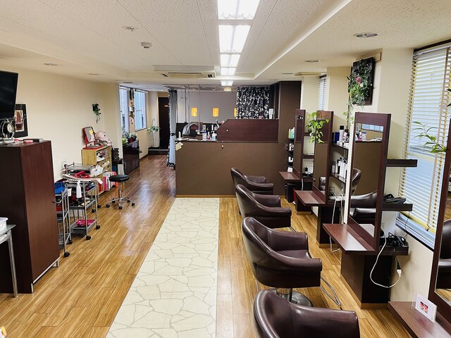 アリアヘアーデザイン