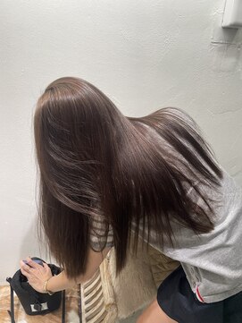 スペシウムバイアンバースデー(spacium by UNBIRTHDAY) まろっとグレージュ / ヤノ ミユウ