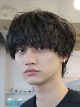 バイフィフス 原宿/表参道(by fifth) メンズナチュラルマッシュシャドウパーマ無造作センターパート