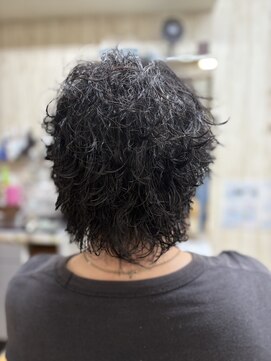 ブレイブシザー(BRAVE SCISSOR) 動きが映える波巻きウルフスタイル