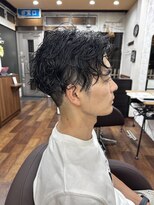 キャティドゥ(CATYdeux)&nbsp;センターパート×スパイラルパーマ