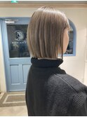 ホワイトベージュ切りっぱなしボブブリーチ2回赤羽美容室