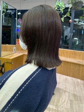 オリーブアッシュ 切りっぱなし 髪質改善トリートメント 艶髪