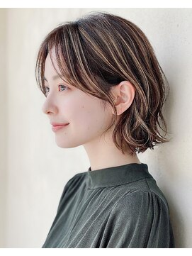 アプリール(Aprire) 30代40代◎冬の白髪ぼかしハイライト×小顔レイヤーカット