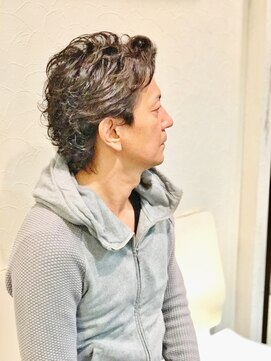 オムヘアーバイグルーマーズ(HOMME HAIR by GROOMER/S) かき上げ系大人ウルフ×ニュアンスパーマHommehair2nd櫻井