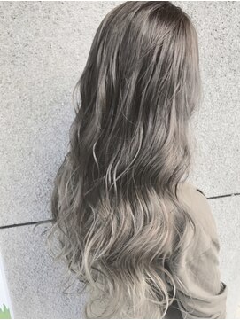 エリス ウメダ(Eliss umeda) 【冬カラー】ホワイティグレージュ☆