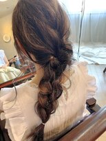 ヘアサロン シロップ(Hair Salon Syrup) [Syrup・山谷慎太郎] 「簡単可愛い☆サイド編みおろしアレンジ」