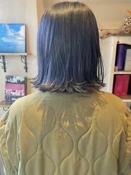 ヘアーデザイン シュシュ(hair design Chou Chou by Yone) ☆chouchou☆グレーアッシュ×切りっぱなしボブ