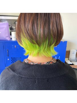 ラック 津田沼(LUCK) LUCK 個性的ライムグリーンカラー