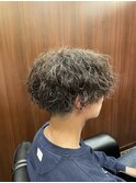 ツイストスパイラルパーマ　センターパート