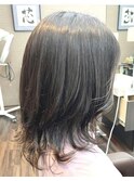 無造作セミロングレイヤーヘルシーカットオリーブカラー
