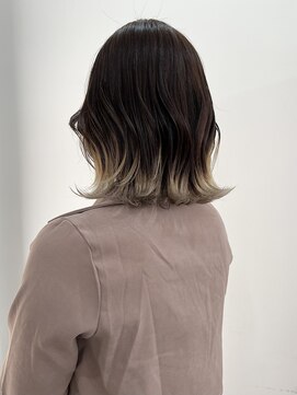 サクラ オモテサンドウ(SAKURA) 裾カラー グレージュ 表参道ヘアサロン