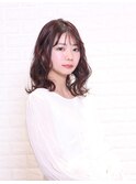 ふんわり外ハネパーマ