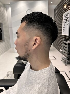 リョウ(RYO) クロップスキンフェード