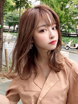 ラルユー 金山(LallYou) 後れ毛が可愛い顔周りレイヤー/ナチュラルアッシュ/顔周り