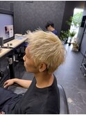 スパイキーショート×ブロンドカラー